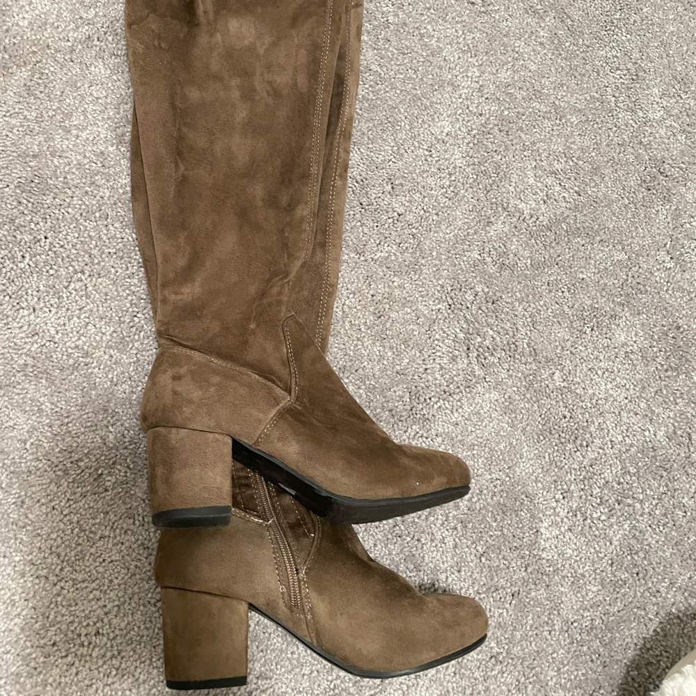 Knee high Brown suede boots